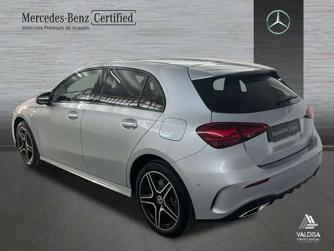 Usado Mercedes A250 218 CV (160 kW) 2025 Berlina