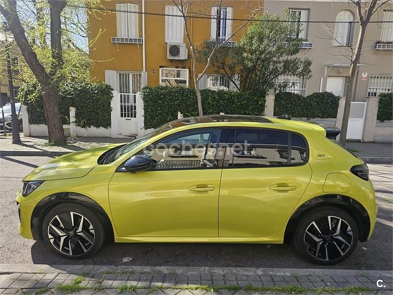 Usado Peugeot 208 GT 145 CV (106 kW) 2025 Amarillo Utilitario