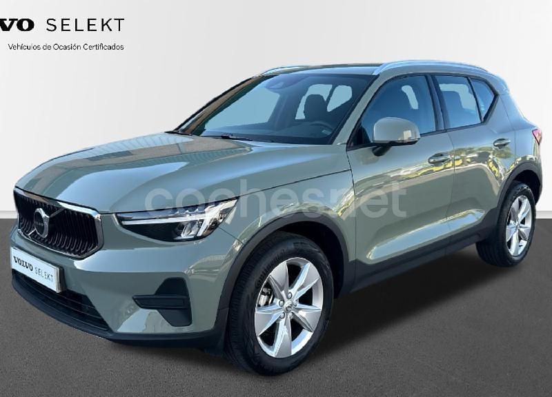 Verde Usado 2024 Volvo XC40 Core SUV | 30.900 € (Precio justo) - Imagen 1/4