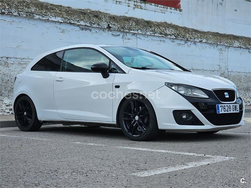 Usado Seat Ibiza SC FR 143 CV (105 kW) 2010 Blanco Utilitario