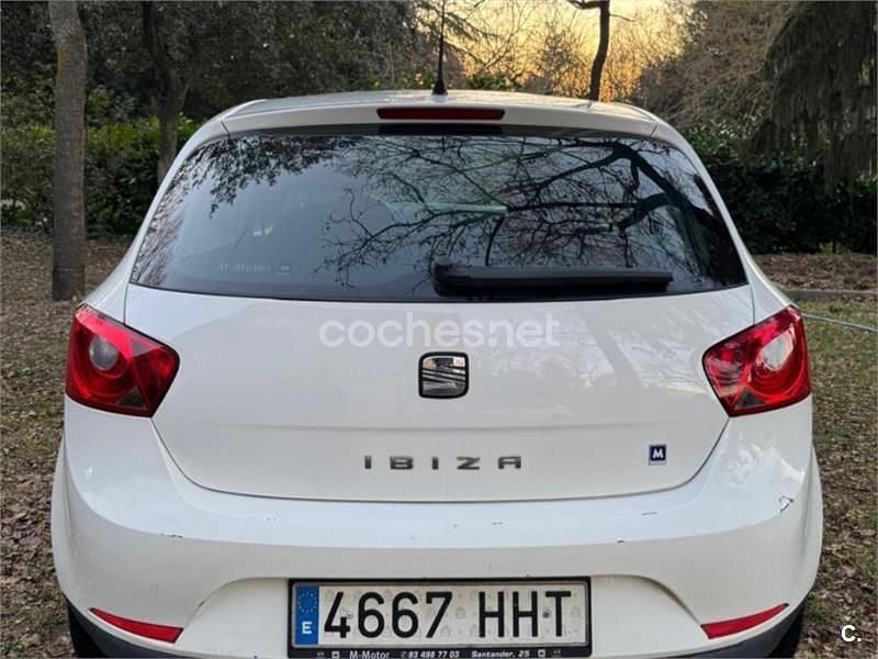 Usado Seat Ibiza Style 90 CV (66 kW) 2011 Blanco Berlina