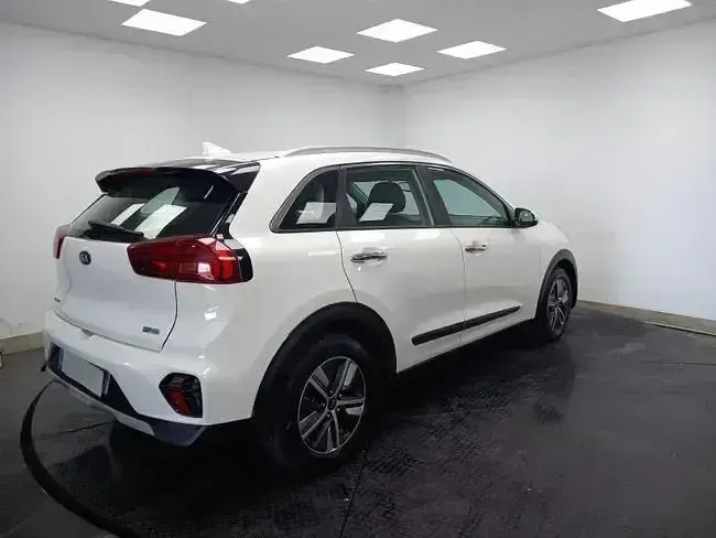 Usado Kia Niro 141 CV (103 kW) 2020 Blanco SUV