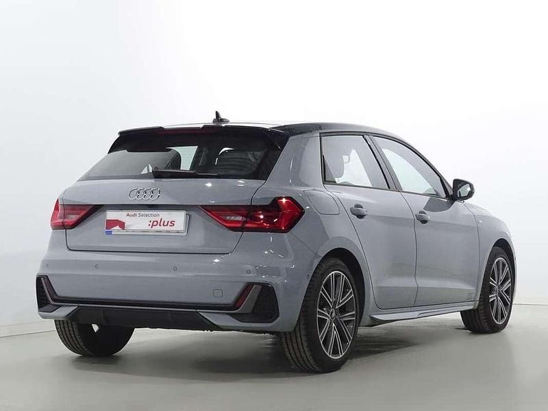 Usado Audi A1 Sportback S-Line 150 CV (110 kW) 2022 Gris Utilitario