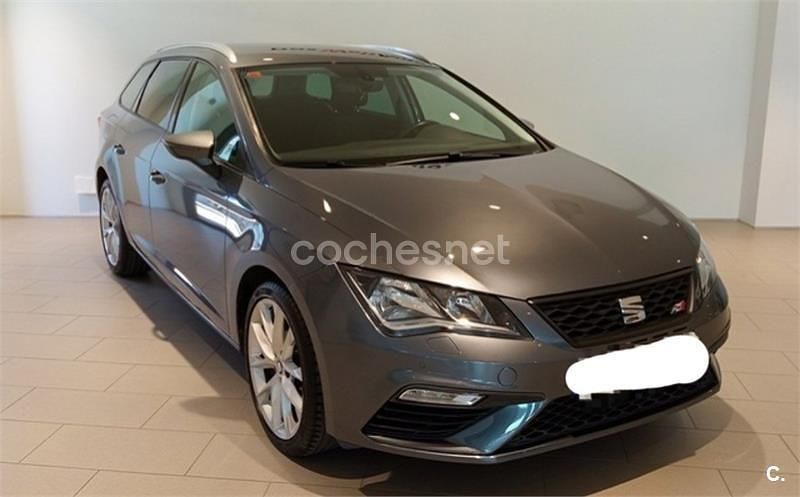 Usado Seat Leon ST Style 115 CV (84 kW) 2018 Gris / plata Familiar