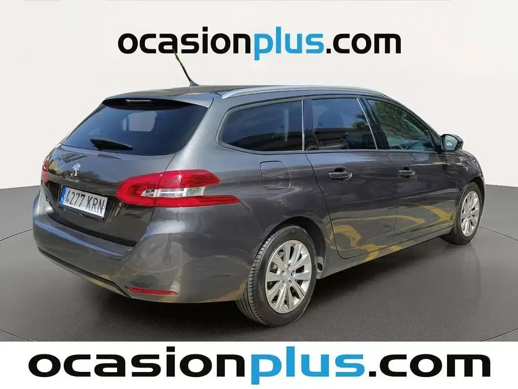 Usado Peugeot 308 SW Style 131 CV (96 kW) 2018 Gris Familiar