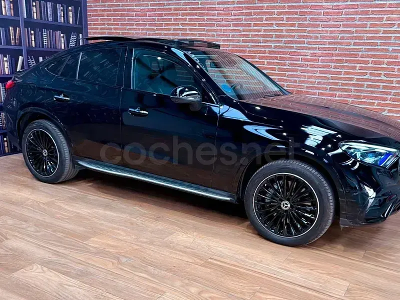 Usado Mercedes GLC300e 313 CV (230 kW) 2024 Negro SUV
