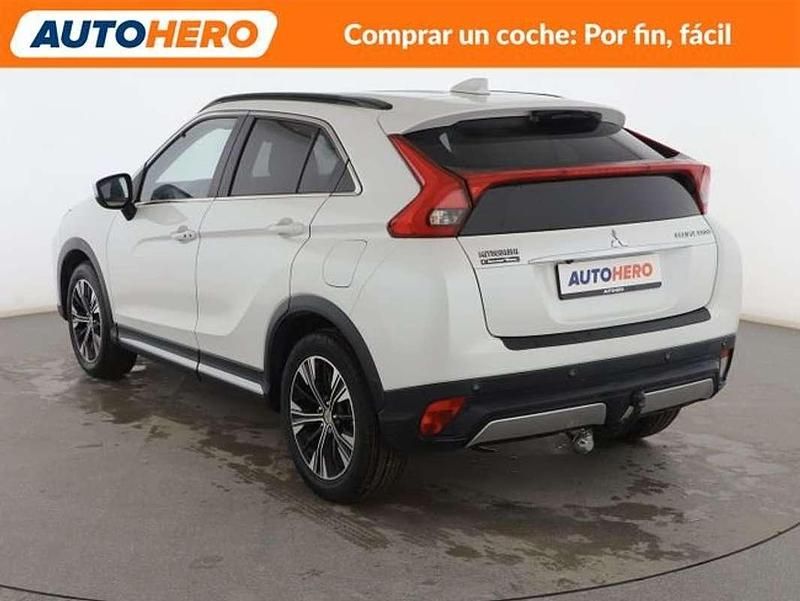 Usado Mitsubishi Eclipse Cross Active 163 CV (119 kW) 2019 Blanco SUV