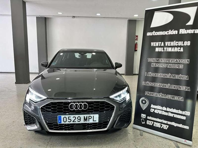 Gris Usado 2024 Audi A3 Sportback S-Line Utilitario | 32.000 € (Precio justo) - Imagen 1/4
