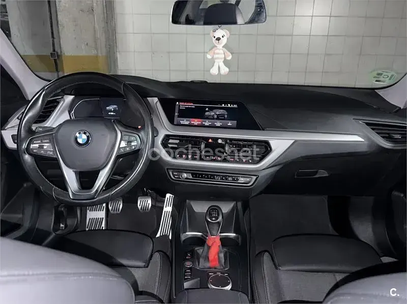 Usado BMW 116 116 CV (85 kW) 2020 Negro Utilitario