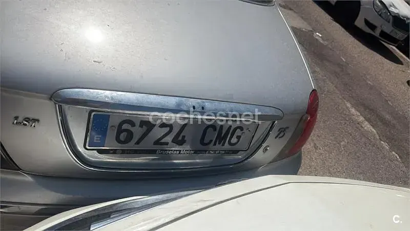 Usado Rover 75 120 CV (88 kW) 2004 Gris / plata Familiar