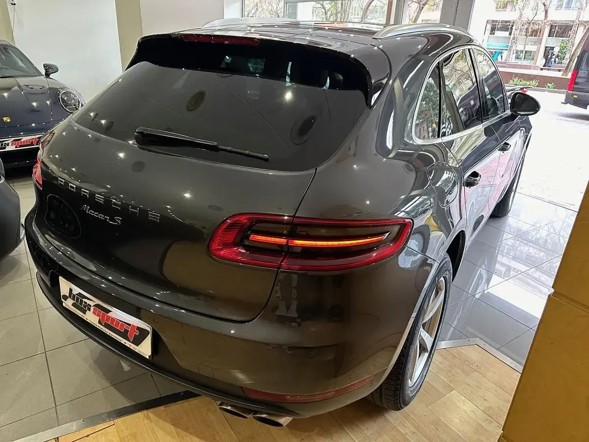 Usado Porsche Macan S Diesel 258 CV (189 kW) 2016 Gris metalizado SUV