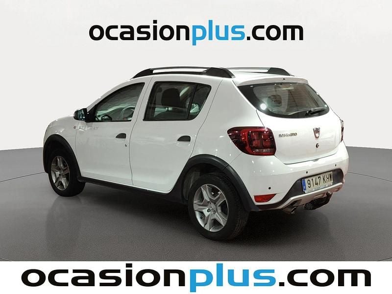 Usado Dacia Sandero Stepway 90 CV (66 kW) 2018 Blanco Utilitario