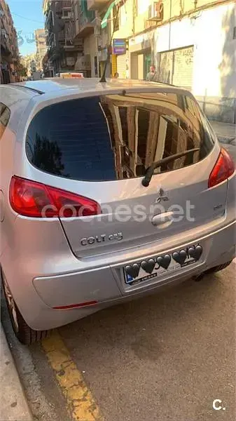 Usado Mitsubishi Colt Invite 95 CV (69 kW) 2006 Gris / plata Berlina