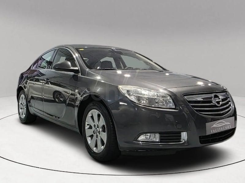 Usado Opel Insignia Selective 130 CV (95 kW) 2012 Gris / plata Berlina