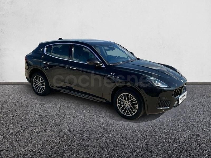 Usado Maserati Grecale GT 300 CV (220 kW) 2022 Negro SUV