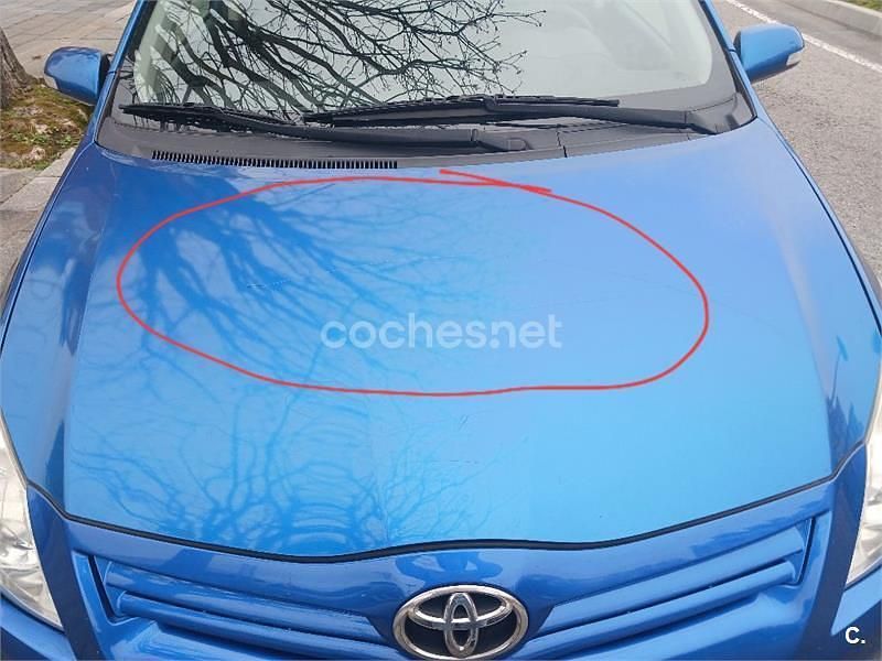 Usado Toyota Auris Active 90 CV (66 kW) 2010 Azul Utilitario