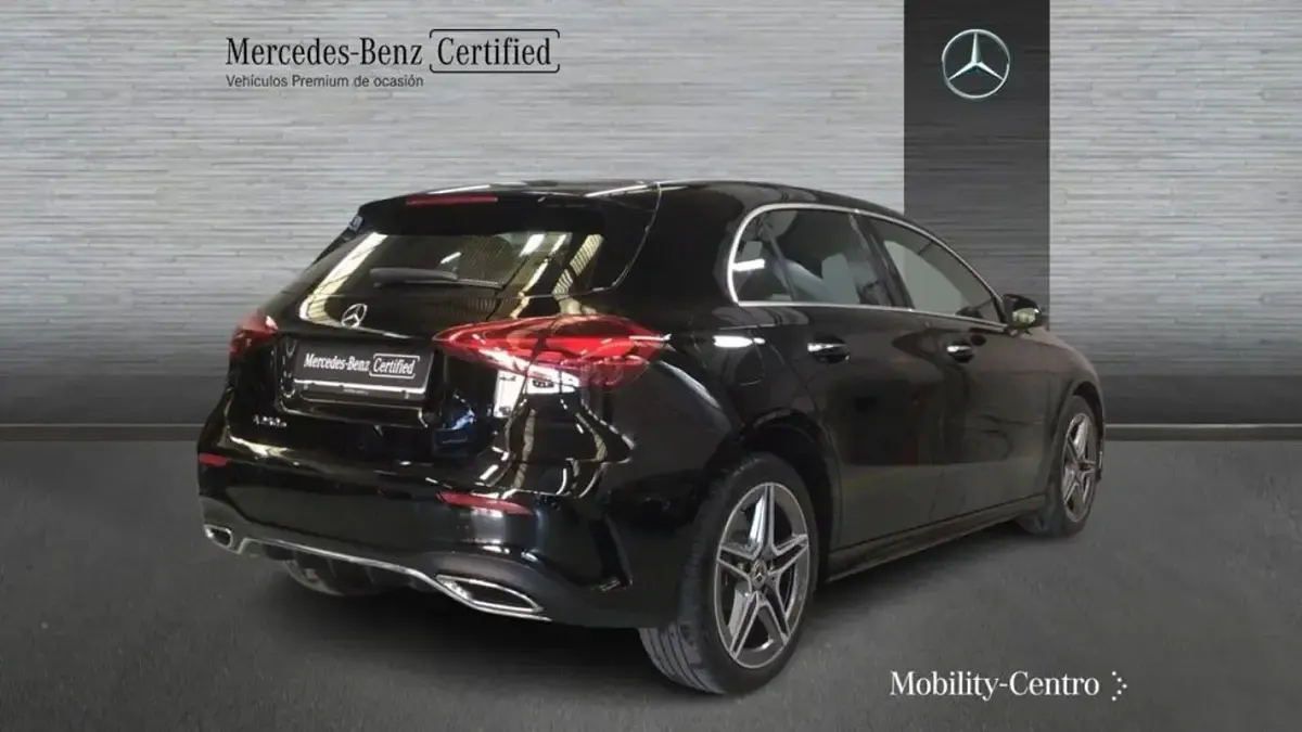 Usado Mercedes A250 163 CV (119 kW) 2025 Negro noche
