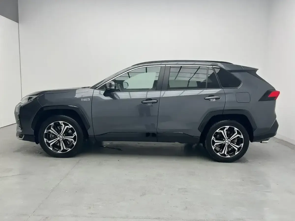 Usado Suzuki Across 306 CV (225 kW) 2025 Gris SUV