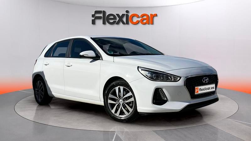 Usado Hyundai i30 120 CV (88 kW) 2017 Blanco Utilitario