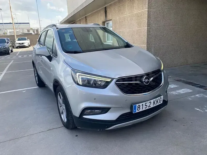 Usado Opel Mokka X Selective 140 CV (102 kW) 2018 Plateado SUV