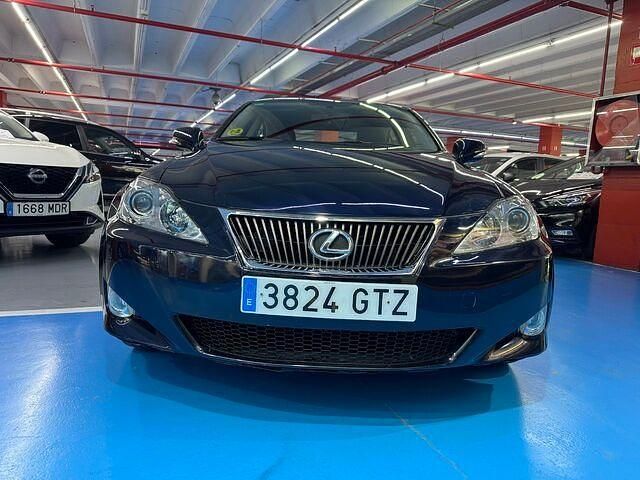 Usado Lexus IS220d Luxury Line 177 CV (130 kW) 2010 Azul Berlina