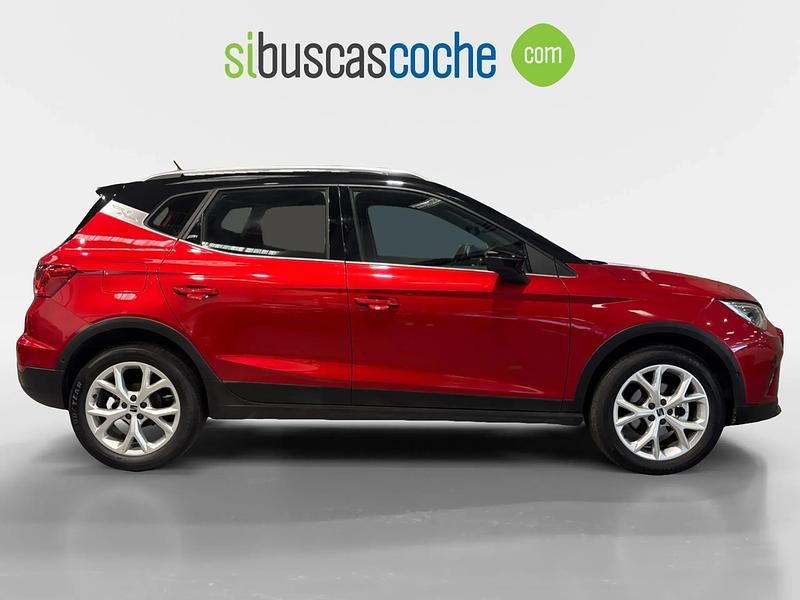 Usado Seat Arona FR 115 CV (84 kW) 2024 Granate SUV