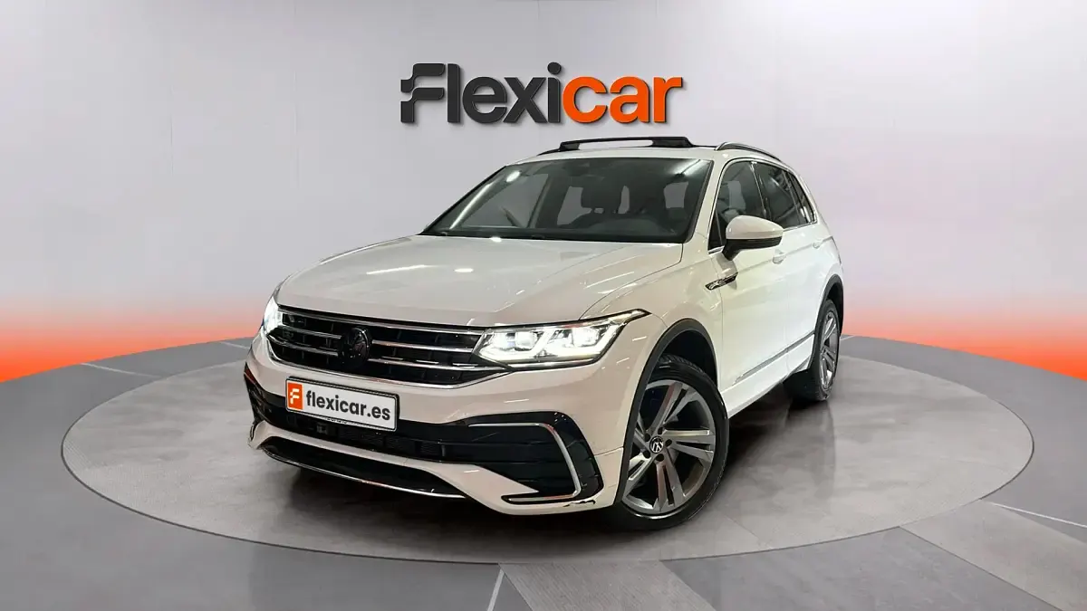 Usado VW Tiguan R-line 200 CV (147 kW) 2023 Blanco SUV