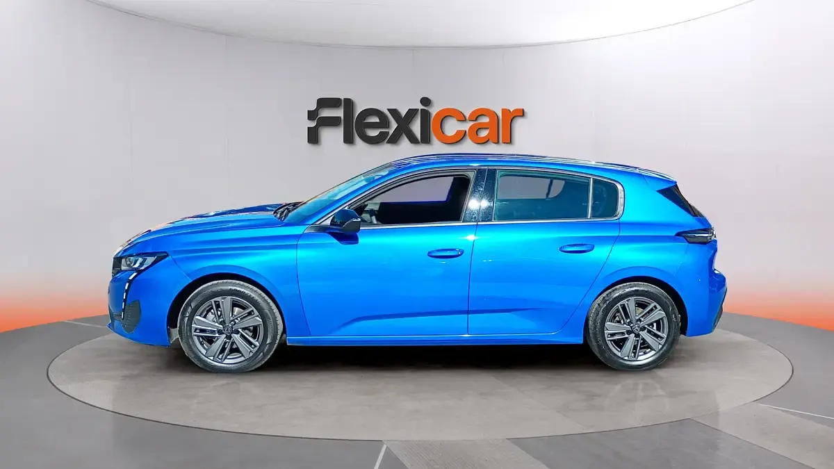 Usado Peugeot 308 Active 131 CV (96 kW) 2023 Azul Berlina