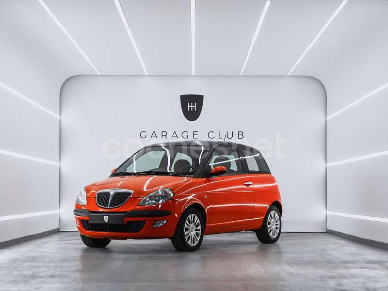Rojo Usado 2007 Lancia Ypsilon Utilitario | 3699 € (Precio justo) - Imagen 1/4