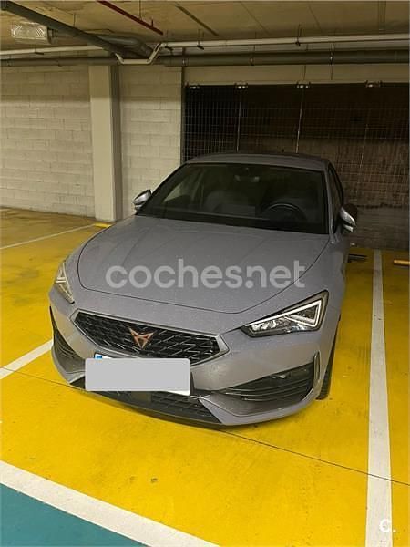 Usado Cupra Leon 150 HP (110 kW) 2023 Cinzento Sedan