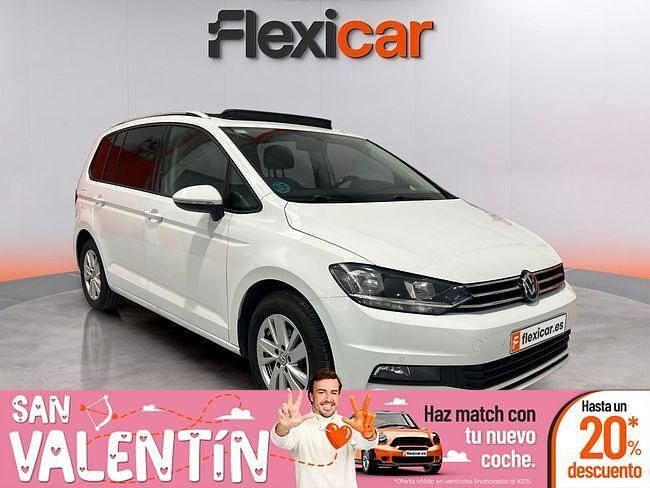 Usado VW Touran Advance 150 CV (110 kW) 2019 Blanco Monovolumen
