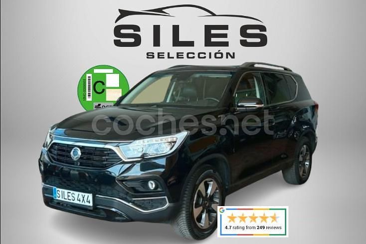 Negro Usado 2018 Ssangyong Rexton SUV | 21.900 € - Imagen 1/4