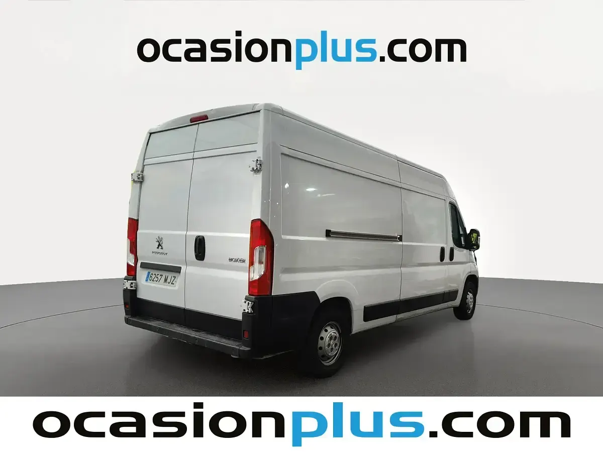 Usado Peugeot Boxer S 140 CV (102 kW) 2023 Blanco Van