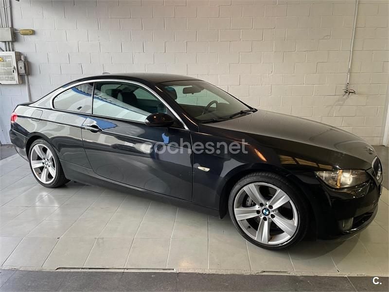 Negro Usado 2007 BMW 330 Coupe | 7900 € (Precio justo) - Imagen 1/4