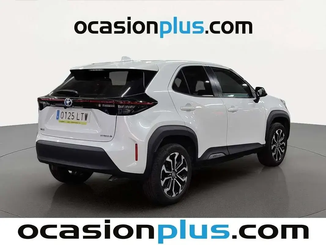 Usado Toyota Yaris Cross Active 116 CV (85 kW) 2021 Blanco SUV