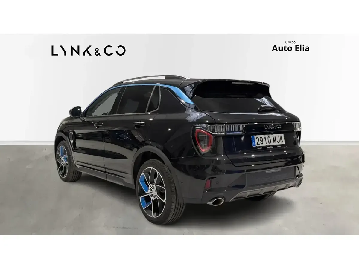 Usado Lynk & Co 01 261 CV (191 kW) 2023 Negro SUV