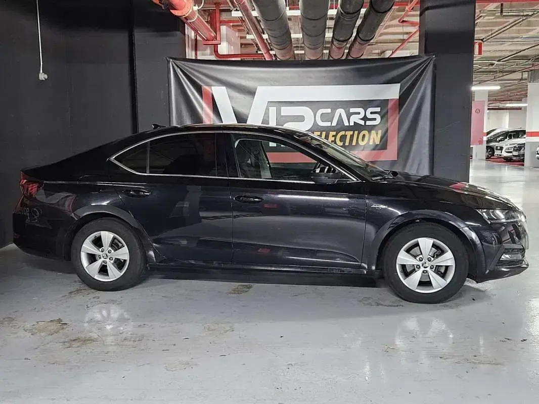 Usado Skoda Octavia 150 CV (110 kW) 2021 Negro Berlina
