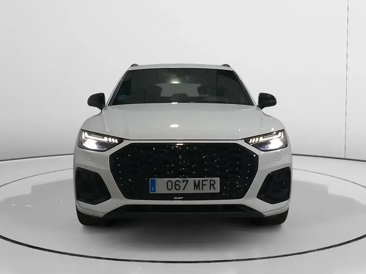Używany Audi Q5 S-Line 163 KM (119 kW) 2023 Biały SUV