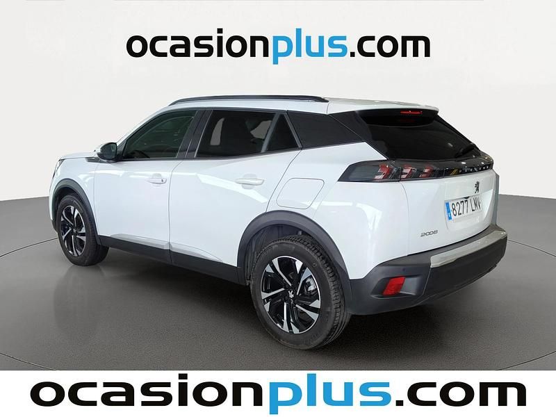 Usado Peugeot 2008 Allure 100 CV (73 kW) 2021 Blanco SUV