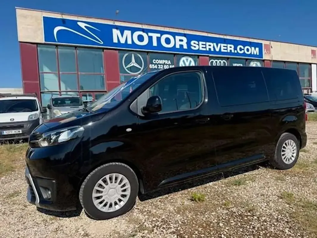 Usado Toyota Proace Verso 150 CV (110 kW) 2019 Negro Familiar