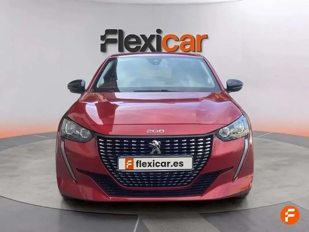 Usado Peugeot 208 Active 101 CV (74 kW) 2022 Rojo Utilitario