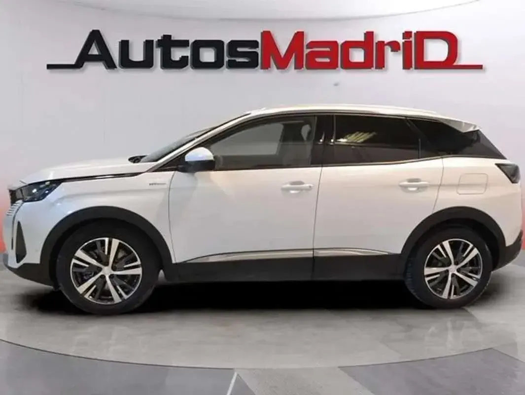 Usado Peugeot 3008 Allure 227 CV (166 kW) 2021 Blanco SUV