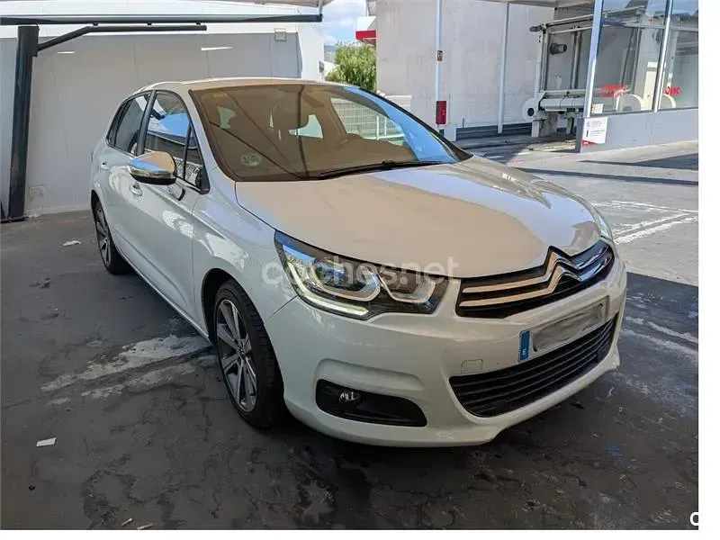 Usado Citroën C4 Feel 99 CV (72 kW) 2015 Blanco Berlina