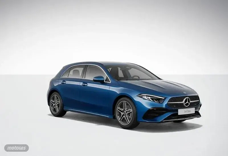 Usado Mercedes A180 116 CV (85 kW) 2024 Azul Berlina