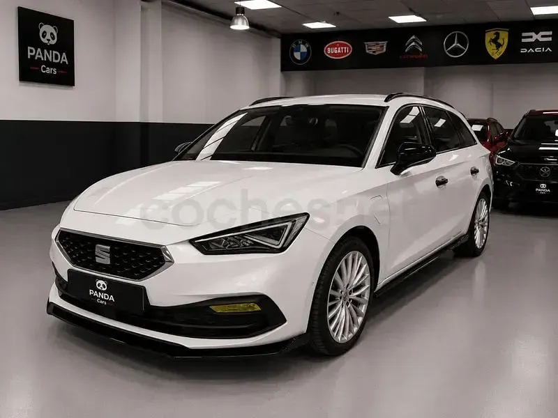 Usado Seat Leon XCELLENCE 204 CV (150 kW) 2021 Blanco Berlina