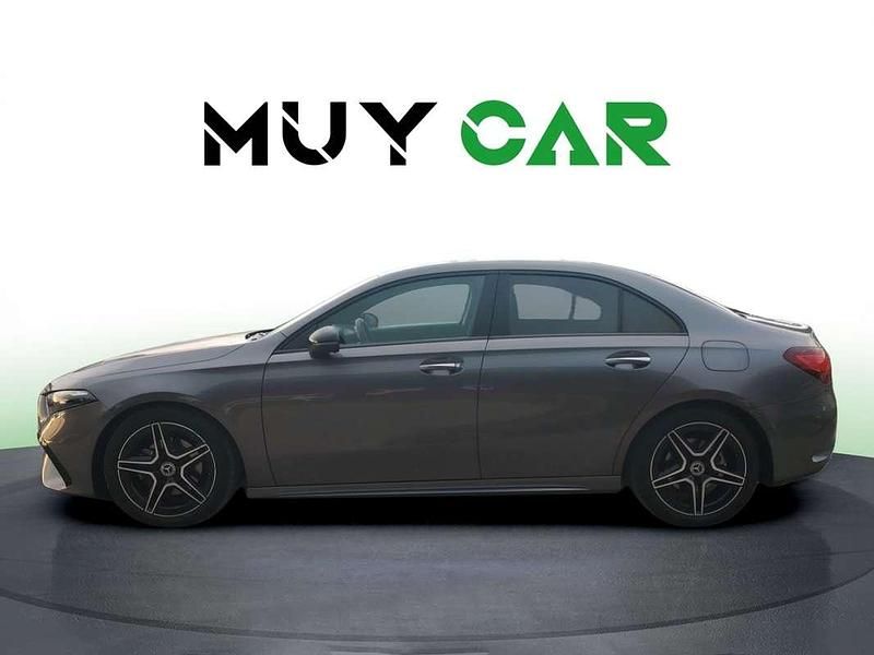 Usado Mercedes A200 Advanced 163 CV (119 kW) 2024 Gris Berlina