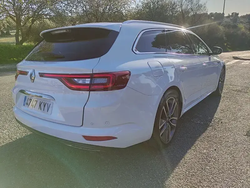 Usado Renault Talisman Zen 160 CV (117 kW) 2016 Blanco Familiar