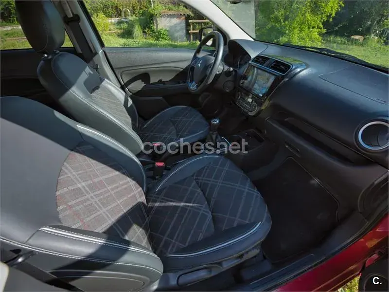 Usado Mitsubishi Space Star 71 CV (52 kW) 2023 Rojo Utilitario