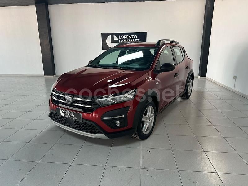 Rojo Usado 2022 Dacia Sandero Essentiel Utilitario | 12.990 € (Precio justo) - Imagen 1/4