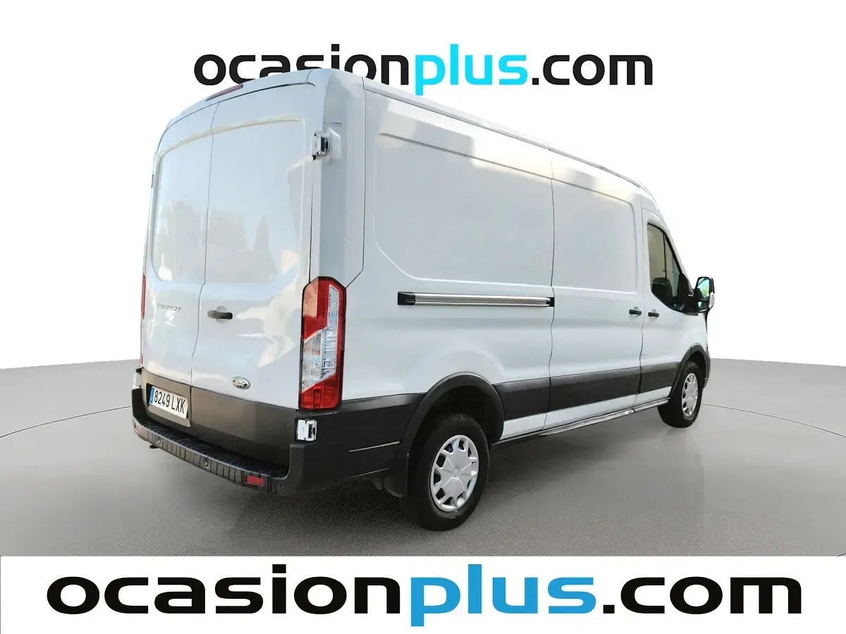 Usado Ford Transit Trend 131 CV (96 kW) 2022 Blanco Familiar